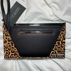 Steve Madden Boxed Wallet!